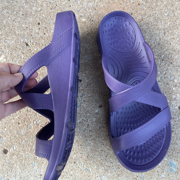 NuuSol Womens Hailey Slide Sandals - Picture 3 of 9